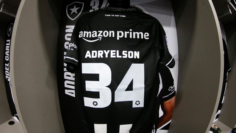 Após estreia contra o São Paulo, patrocínio da Amazon na camisa do Botafogo muda de marca para jogo da Copa Sul-Americana