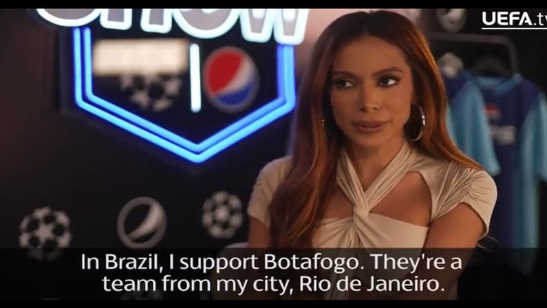 Atração da final da Liga dos Campeões, Anitta reforça torcida pelo Botafogo em entrevista à UEFA