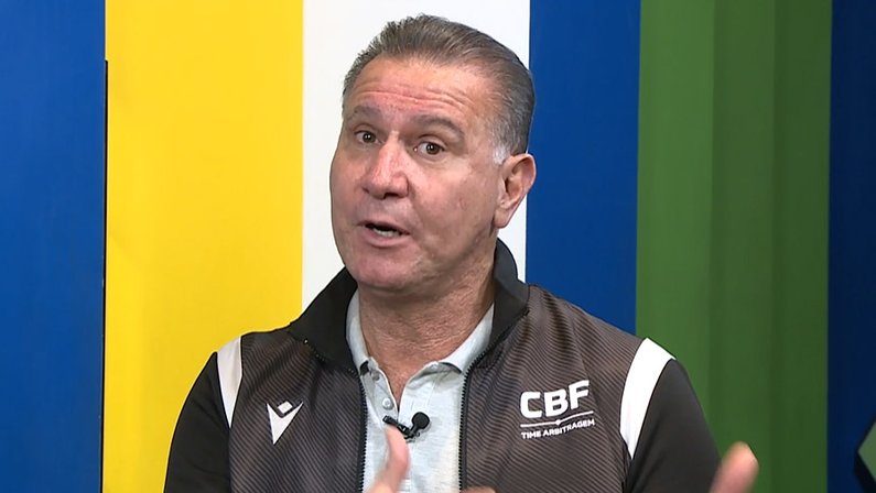 Dirigentes do Botafogo ficam inconformados com análise de Seneme de pênalti em Janderson; CBF ainda não respondeu representação