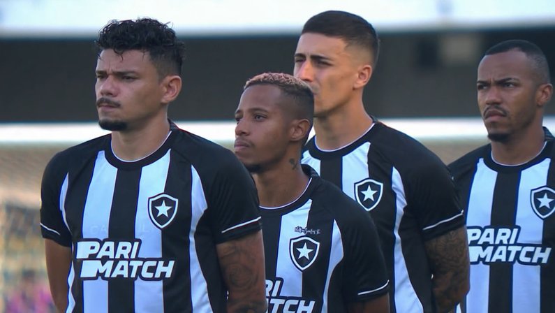 ‘Botafogo desperdiçou chance de ganhar de um time inferior’, analisa Rizek sobre empate com o Santos