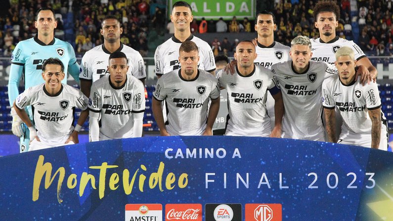 Chegou a hora de Botafogo usar força máxima na Copa Sul-Americana? Ou ainda dá para poupar?