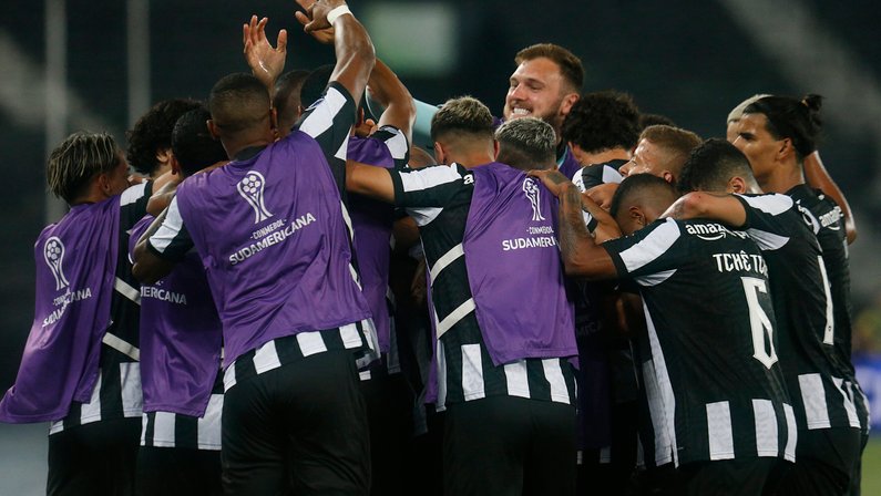 Como copas continentais podem ‘ajudar’ Botafogo na busca por título brasileiro