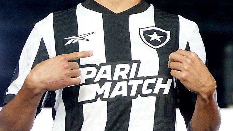 Camisa número 1 do Botafogo da coleção da Reebok para 2023/2024
