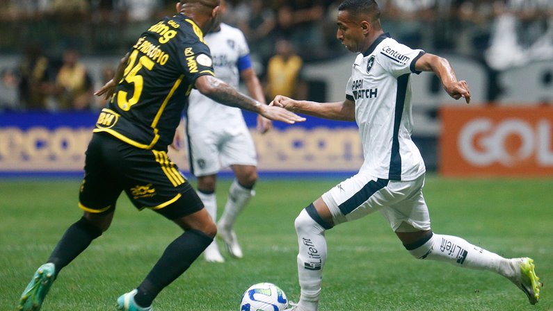 Victor Sá em Atlético-MG x Botafogo | Campeonato Brasileiro 2023