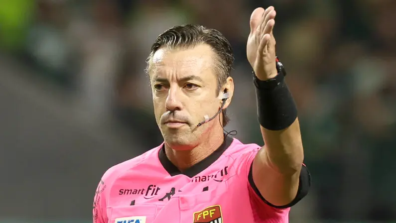 Árbitro Raphael Claus em Palmeiras x Corinthians | Campeonato Paulista 2025
