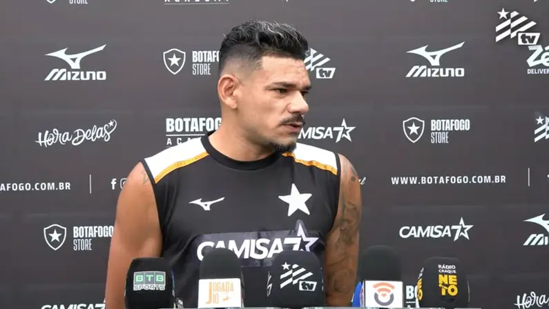 Tiquinho Soares, do Botafogo