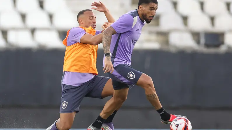 Marçal, Allan, Tiquinho Soares… Botafogo decide sobre renovações de contratos